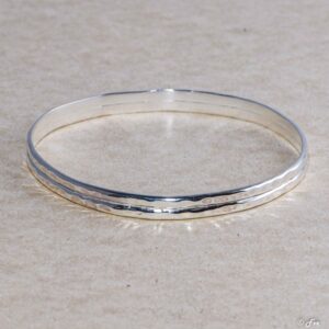 Armband gehamerd